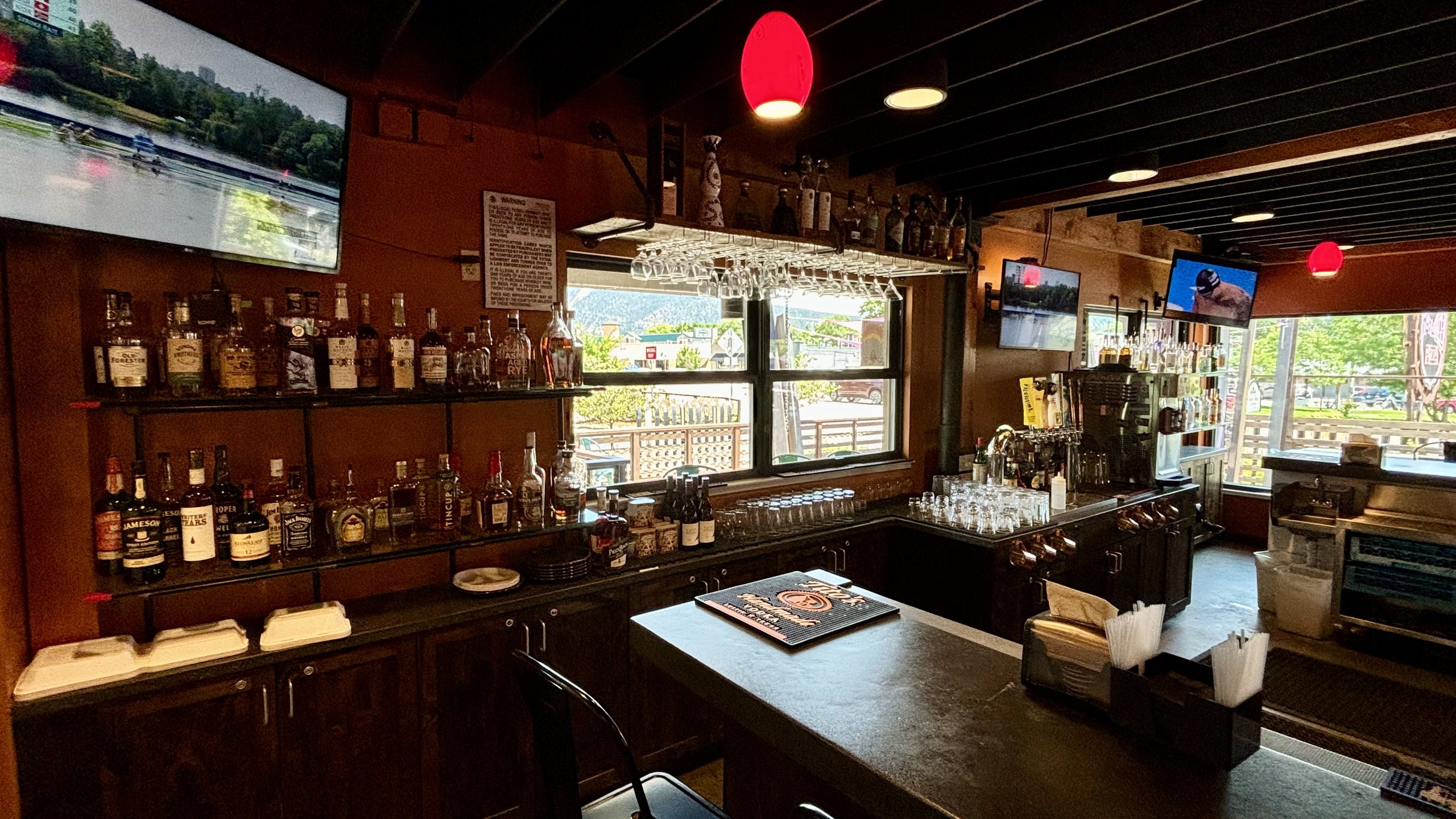 The back bar at HomeSlice Pizza North Main
